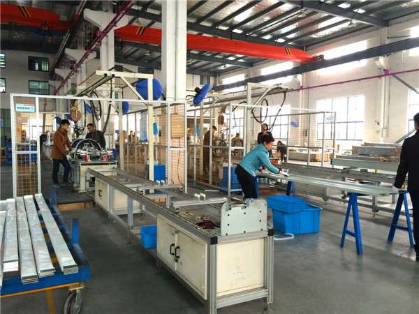 生產(chǎn)設(shè)備