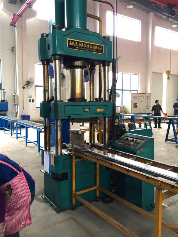 生產(chǎn)設(shè)備